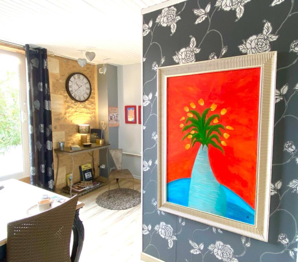 La Clef Des Songes - Climatisees - Centre - Parking Gratuit - Piscine, Et Massages A 400metres Bed & Breakfast