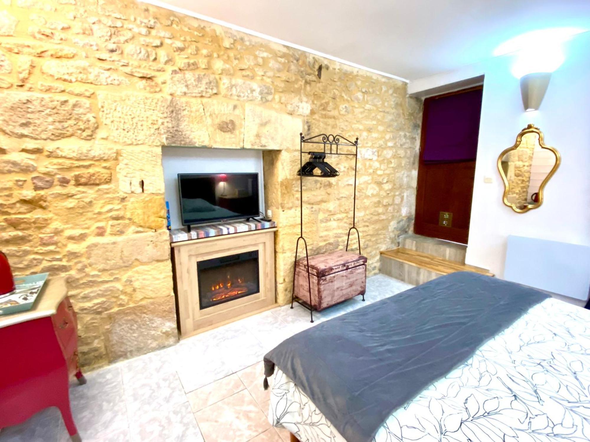 La Clef Des Songes - Climatisees - Centre - Parking Gratuit - Piscine, Et Massages A 400metres Sarlat