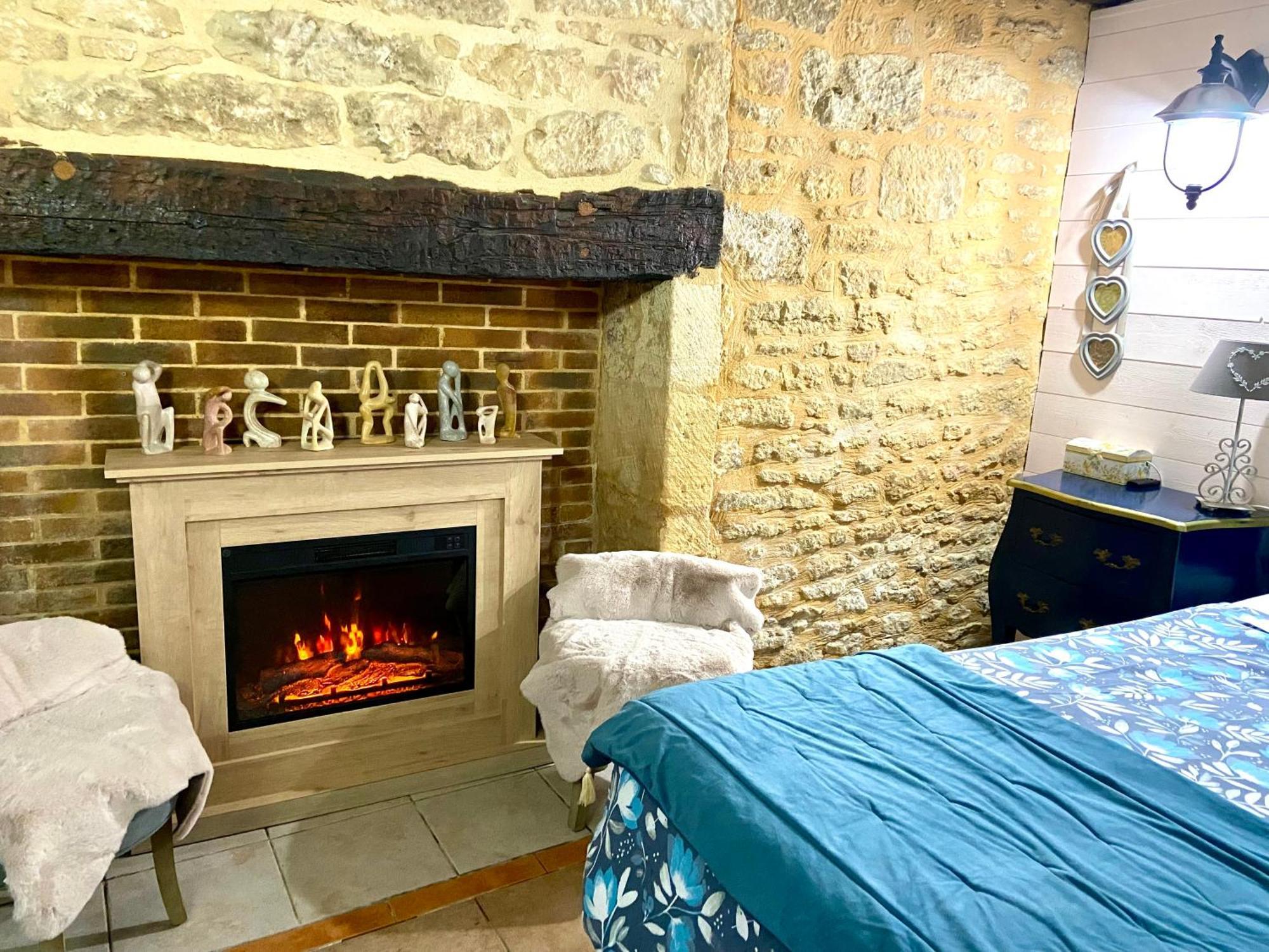 Bed & Breakfast La Clef Des Songes - Climatisees - Centre - Parking Gratuit - Piscine, Et Massages A 400metres