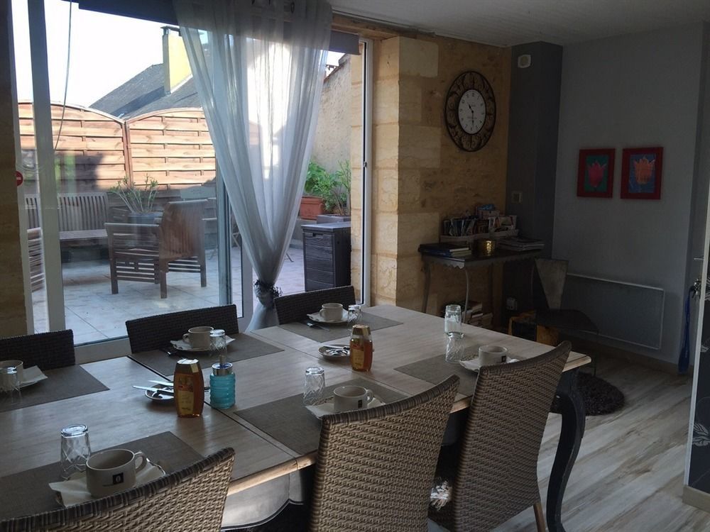 Bed & Breakfast La Clef Des Songes - Climatisees - Centre - Parking Gratuit - Piscine, Et Massages A 400metres 3*